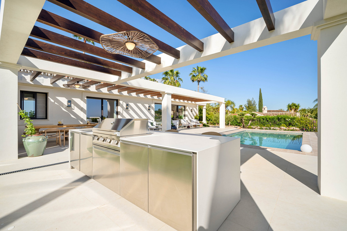 Huis te koop in Nueva Andalucía | 4 slaapkamers H5108221