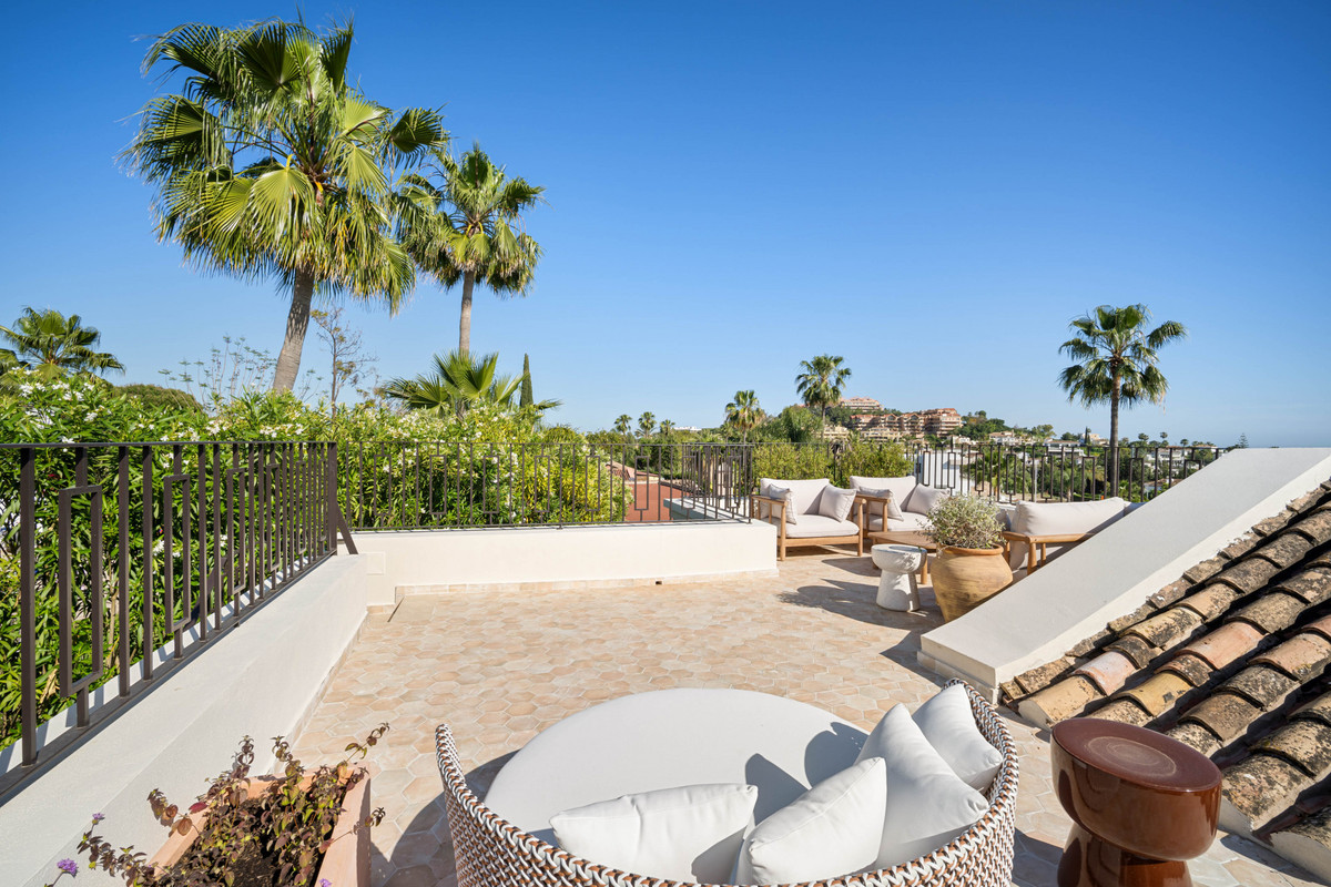 Huis te koop in Nueva Andalucía | 4 slaapkamers H5108221