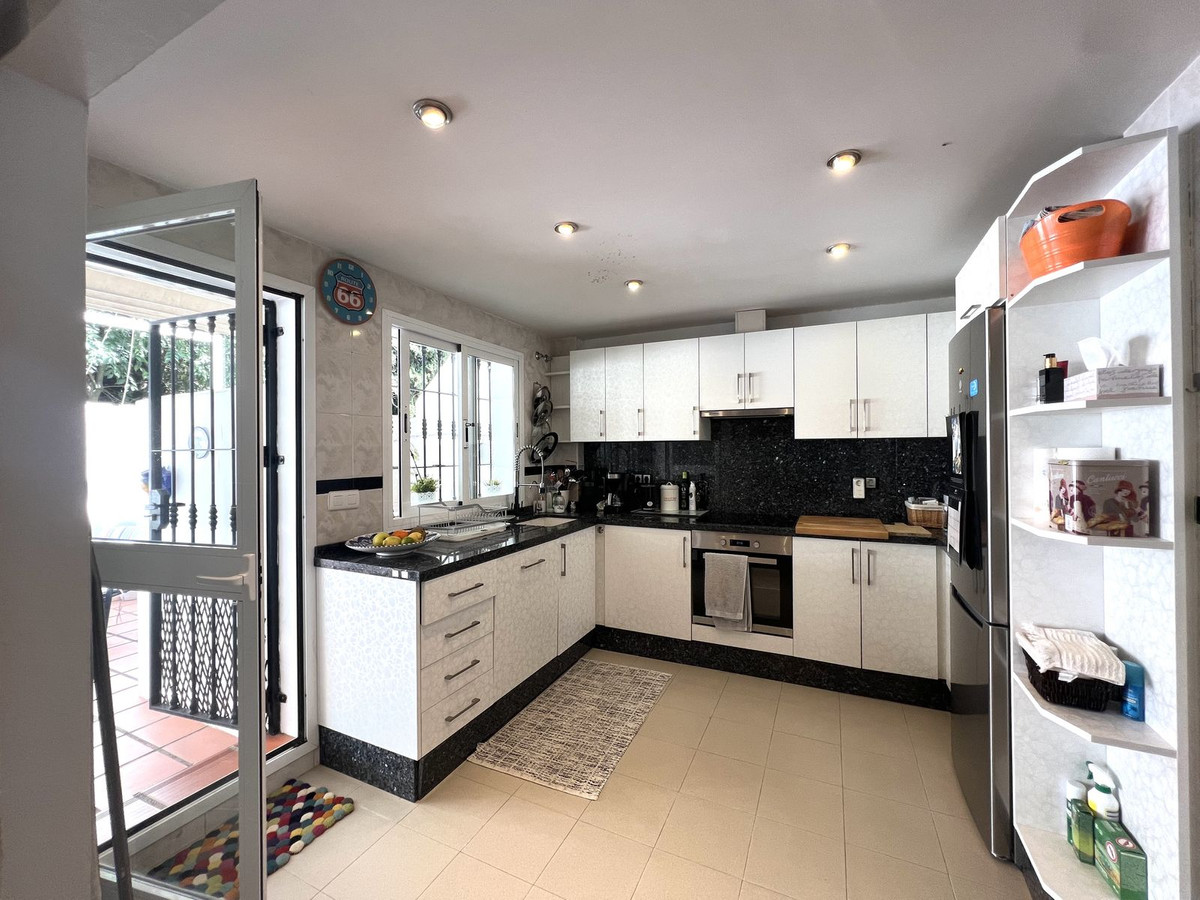 Huis te koop in Nueva Andalucía | 4 slaapkamers H5109850