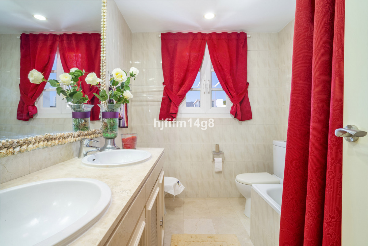 Huis te koop in Nueva Andalucía | 3 slaapkamers H5110927