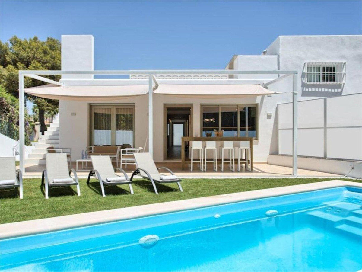 Huis te koop in Nueva Andalucía | 4 slaapkamers H5121433