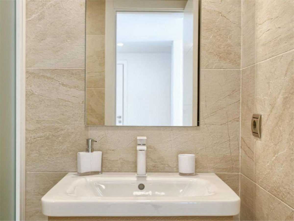 Huis te koop in Nueva Andalucía | 4 slaapkamers H5121433