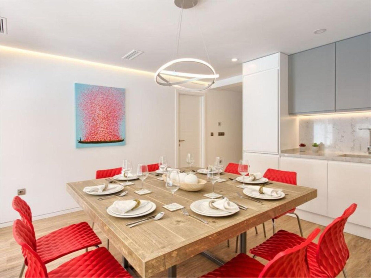 Huis te koop in Nueva Andalucía | 4 slaapkamers H5121433