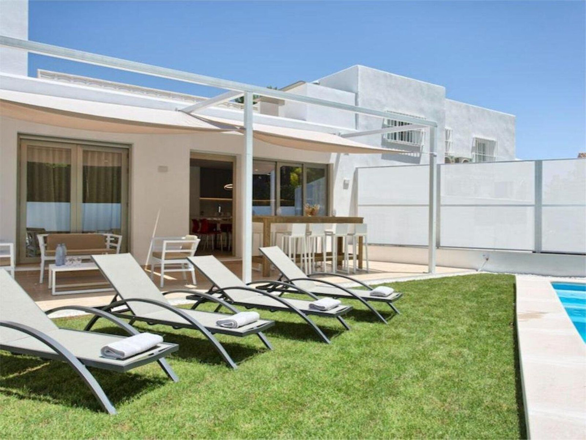 Huis te koop in Nueva Andalucía | 4 slaapkamers H5121433