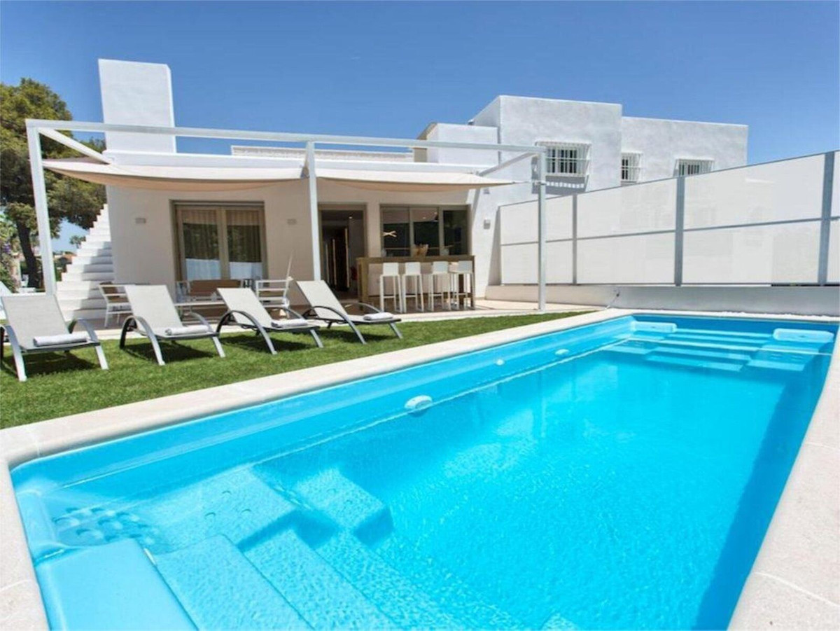Huis te koop in Nueva Andalucía | 4 slaapkamers H5121433