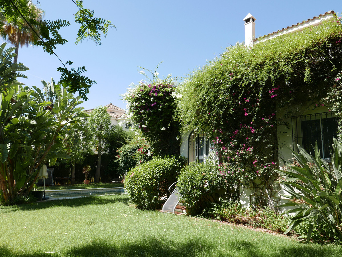 Huis te koop in Nueva Andalucía | 4 slaapkamers H5122258