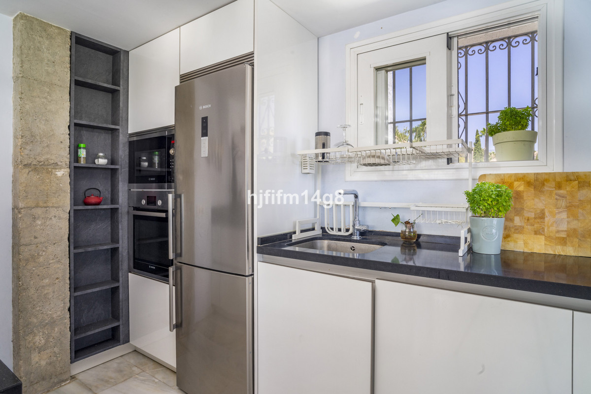 Huis te koop in Nueva Andalucía | 4 slaapkamers H5123296
