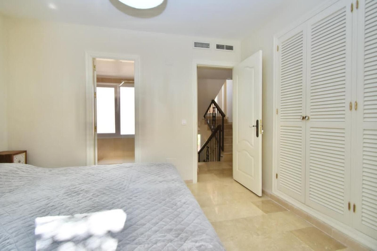 Huis te koop in Nueva Andalucía | 4 slaapkamers H5123890