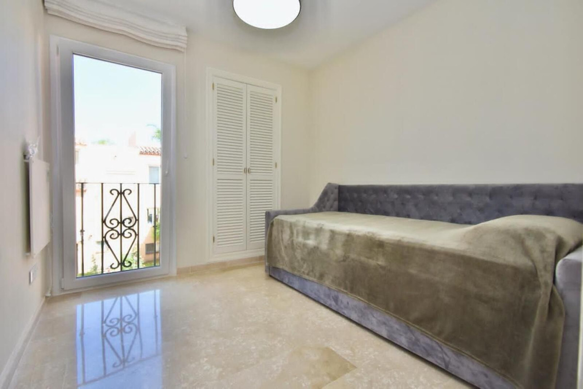 Huis te koop in Nueva Andalucía | 4 slaapkamers H5123890