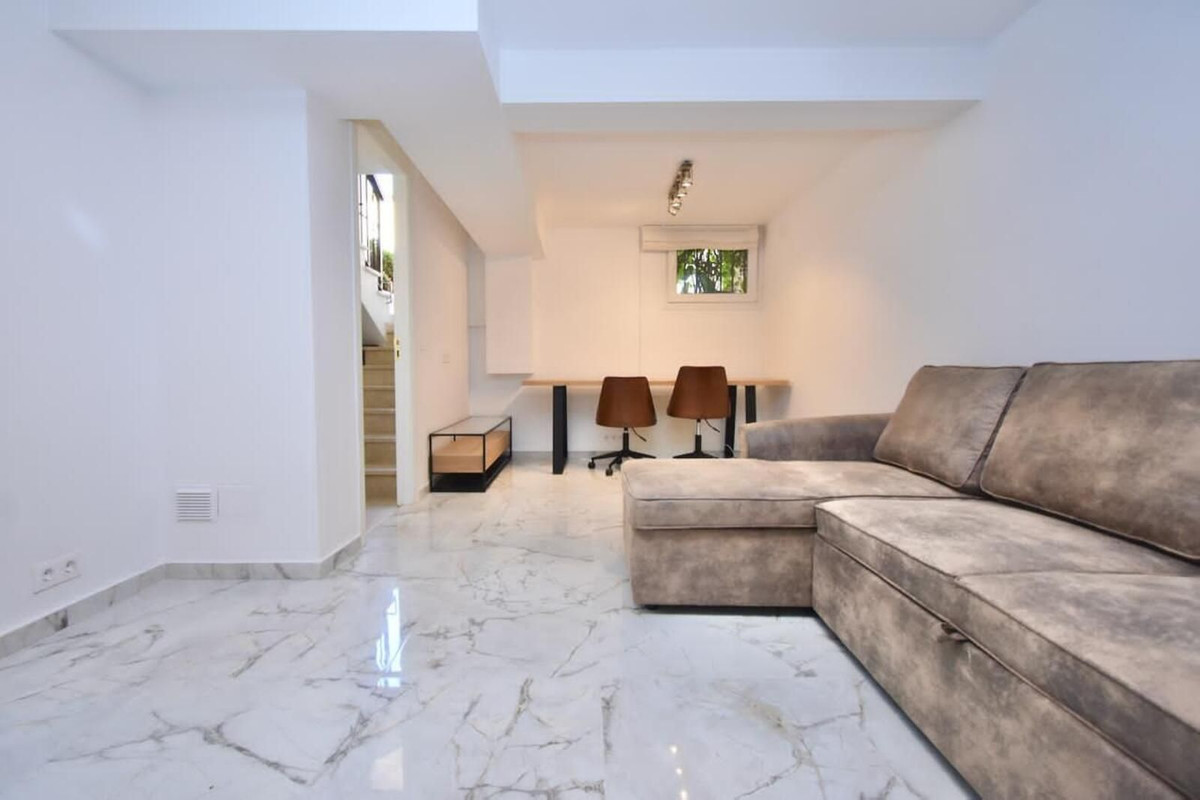 Huis te koop in Nueva Andalucía | 4 slaapkamers H5123890