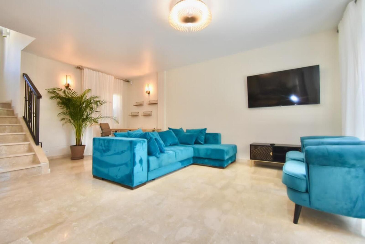 Huis te koop in Nueva Andalucía | 4 slaapkamers H5123890