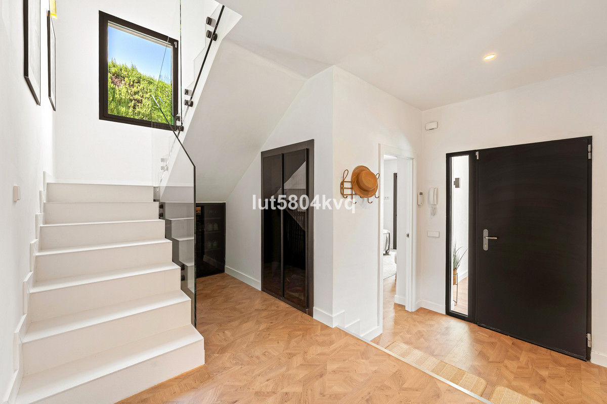 Huis te koop in Nueva Andalucía | 4 slaapkamers H5126596
