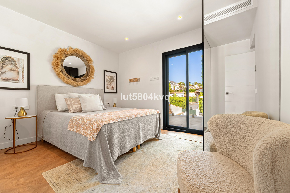 Huis te koop in Nueva Andalucía | 4 slaapkamers H5126596