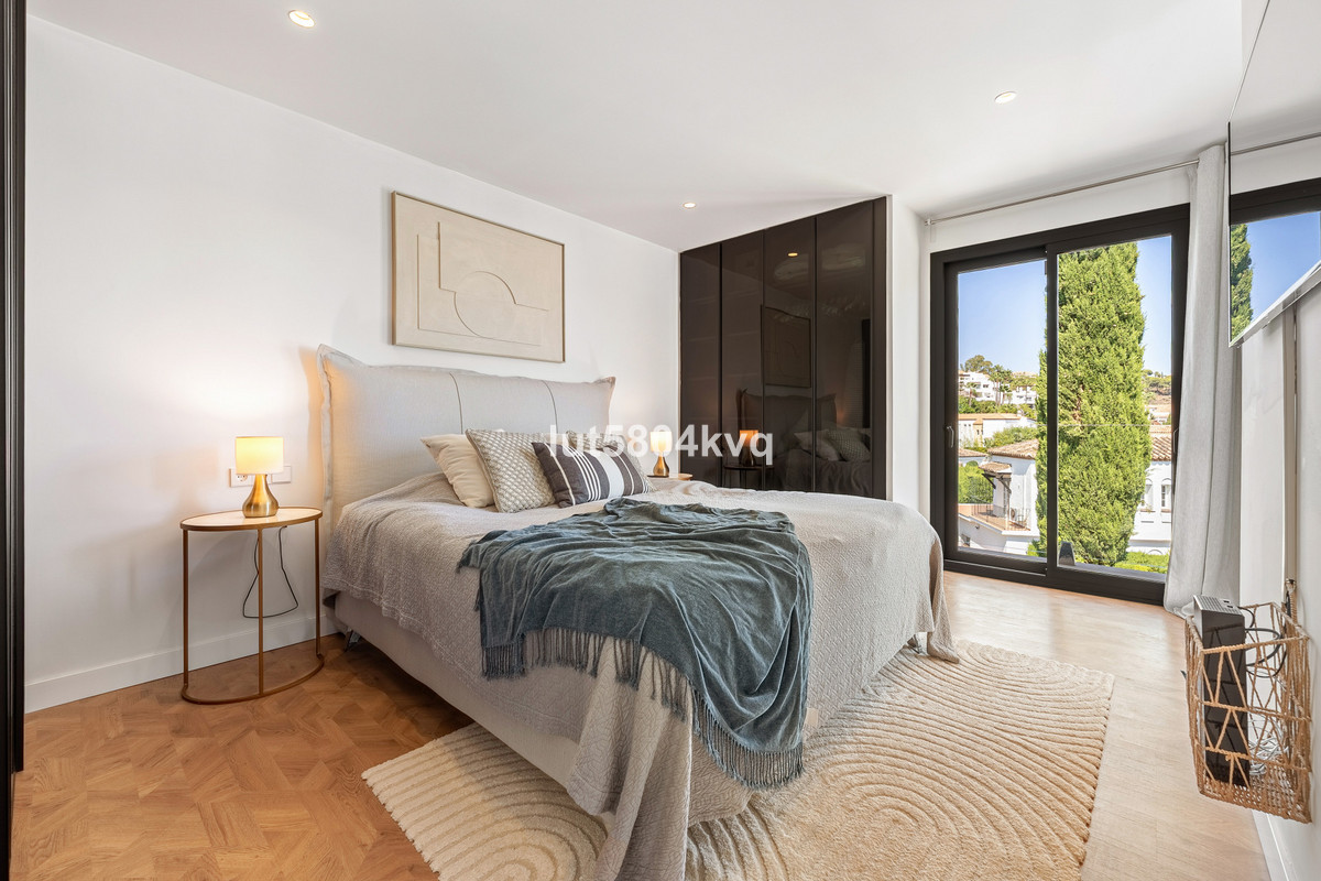 Huis te koop in Nueva Andalucía | 4 slaapkamers H5126596
