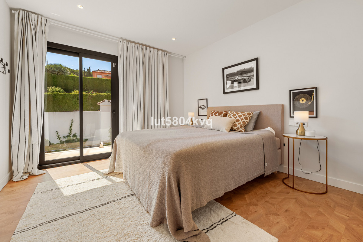 Huis te koop in Nueva Andalucía | 4 slaapkamers H5126596