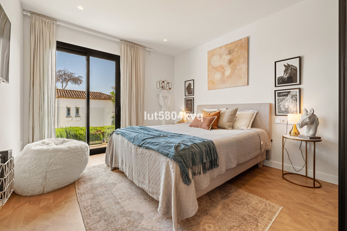 Huis te koop in Nueva Andalucía | 4 slaapkamers H5126596