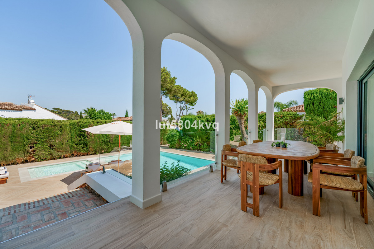 Huis te koop in Nueva Andalucía | 4 slaapkamers H5126596