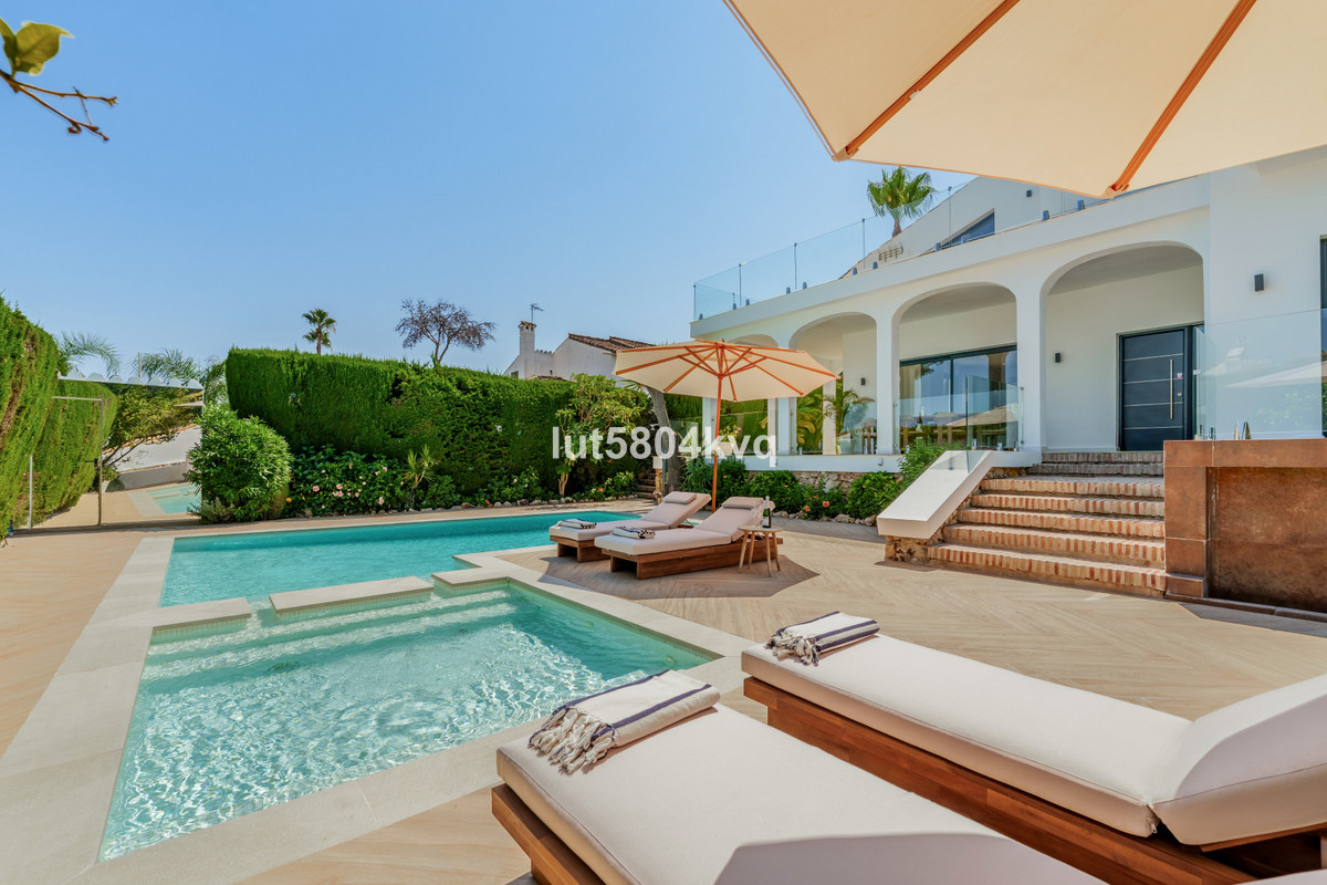 Huis te koop in Nueva Andalucía | 4 slaapkamers H5126596