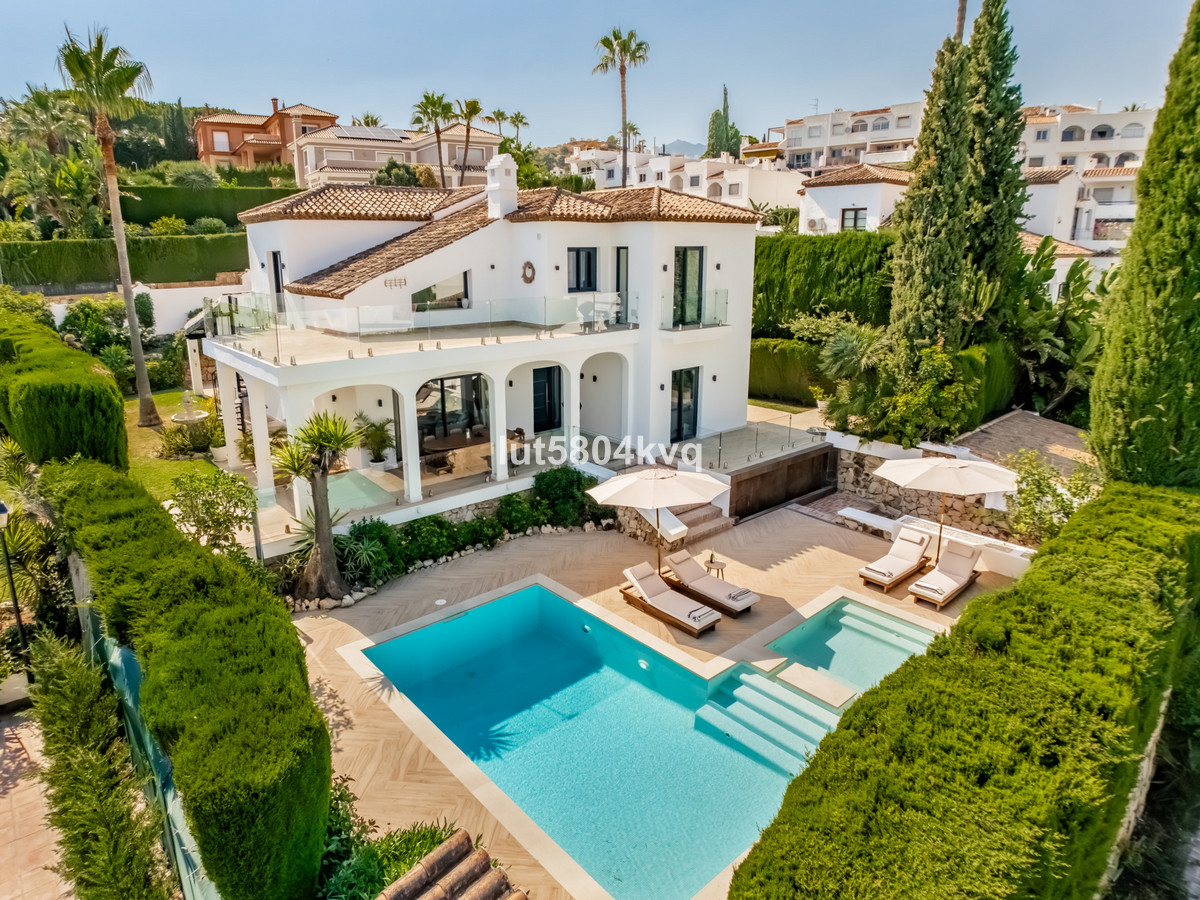 Huis te koop in Nueva Andalucía | 4 slaapkamers H5126596