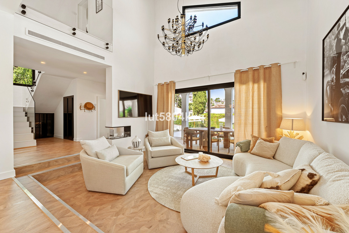 Huis te koop in Nueva Andalucía | 4 slaapkamers H5126596