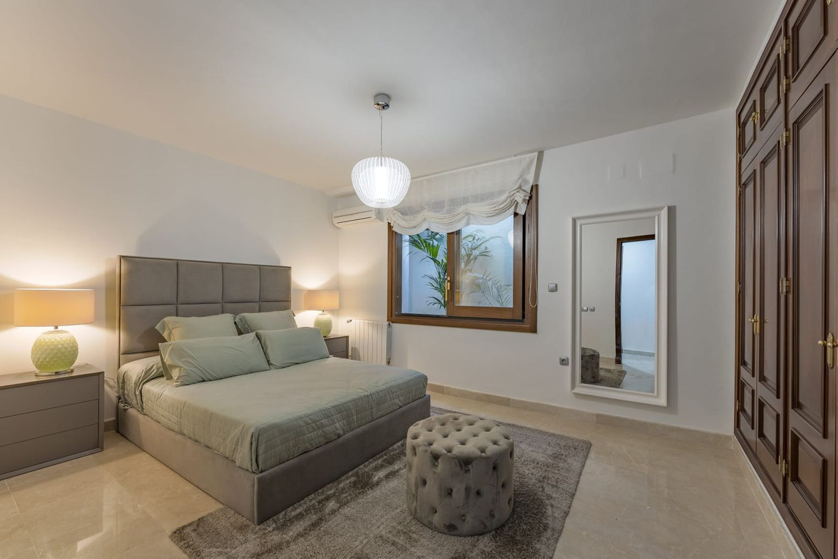 Huis te koop in Nueva Andalucía | 6 slaapkamers H5127016