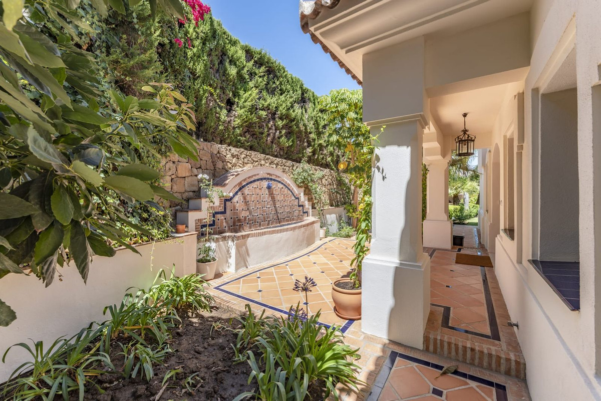 Huis te koop in Nueva Andalucía | 6 slaapkamers H5127016