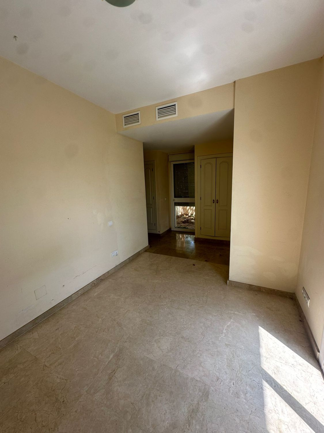 Property main view 12