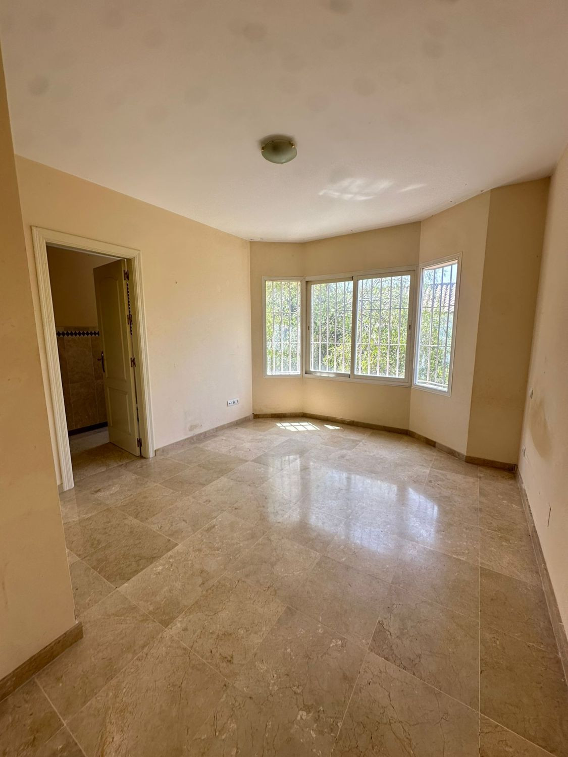 Property main view 16