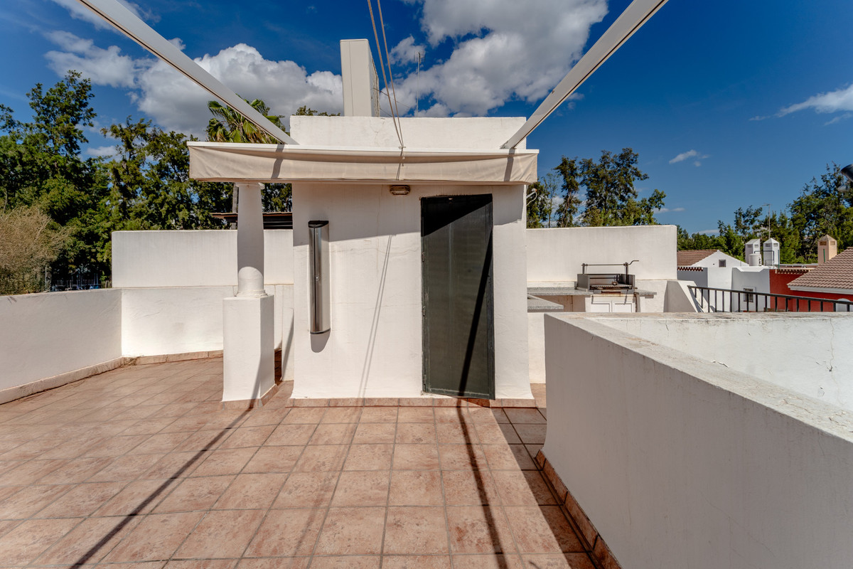Townhouse for sale in Nueva Andalucía | 3 bedrooms H5130007