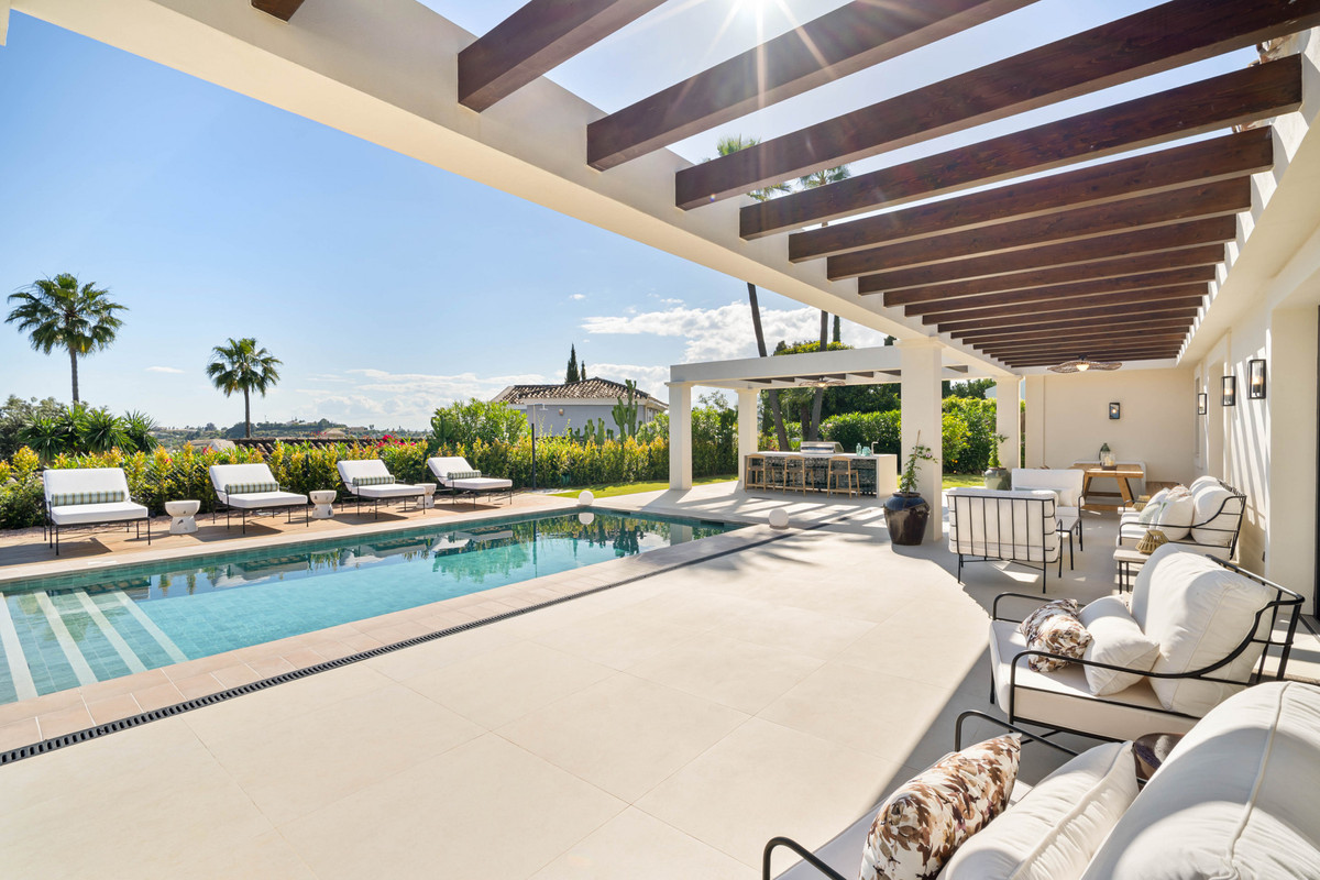 House for sale in Nueva Andalucía | 4 bedrooms H5130103
