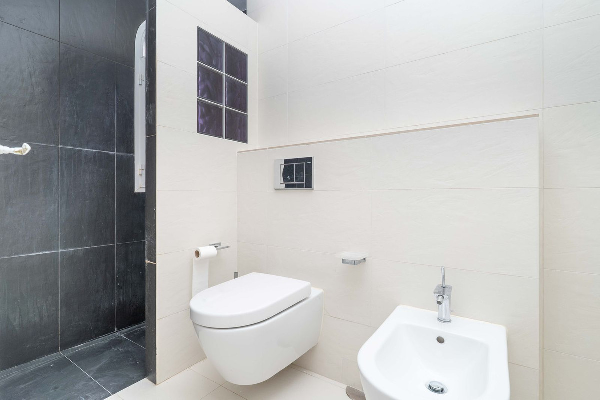 Townhouse for sale in Nueva Andalucía | 3 bedrooms H5130940
