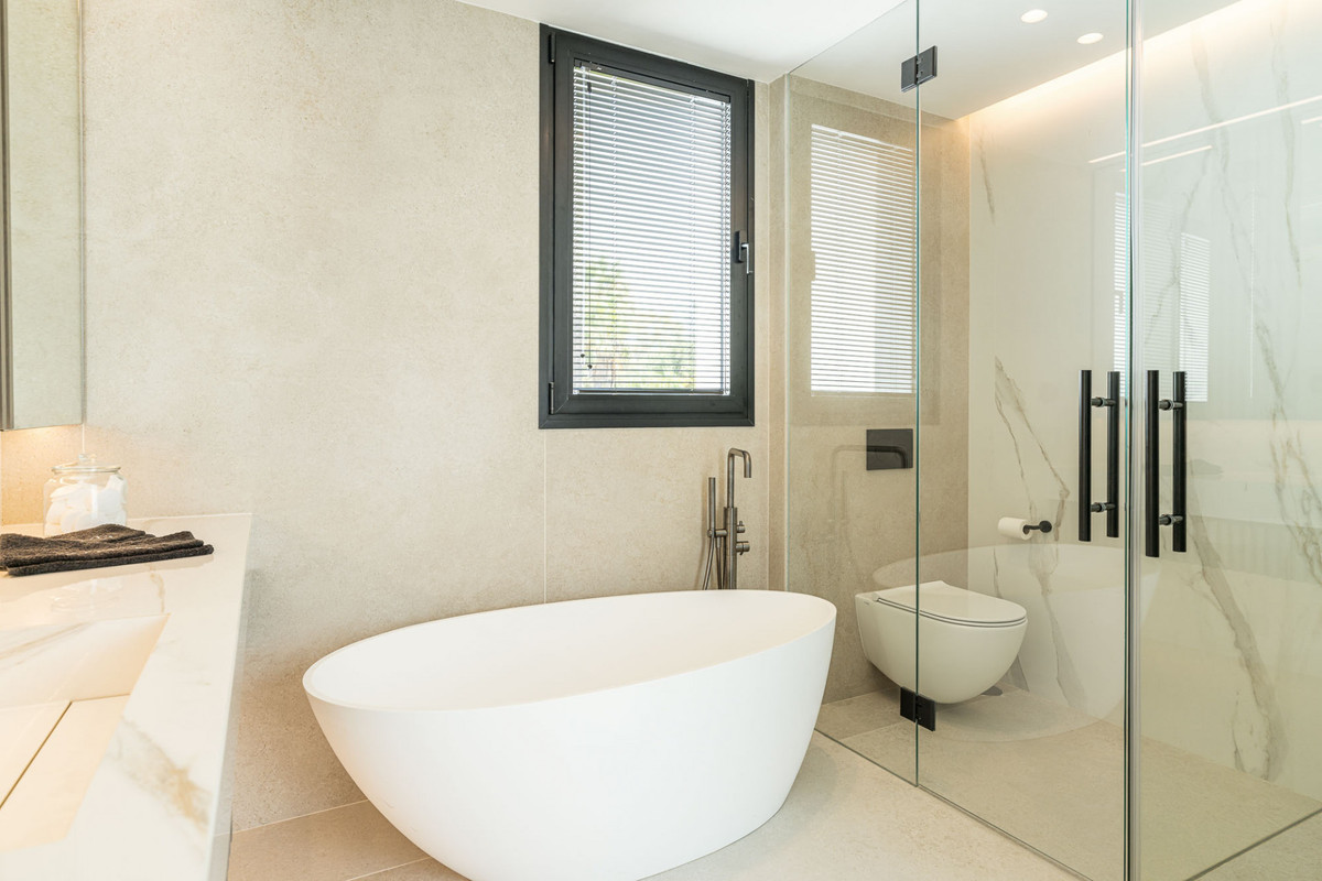 Huis te koop in Nueva Andalucía | 4 slaapkamers H5135674