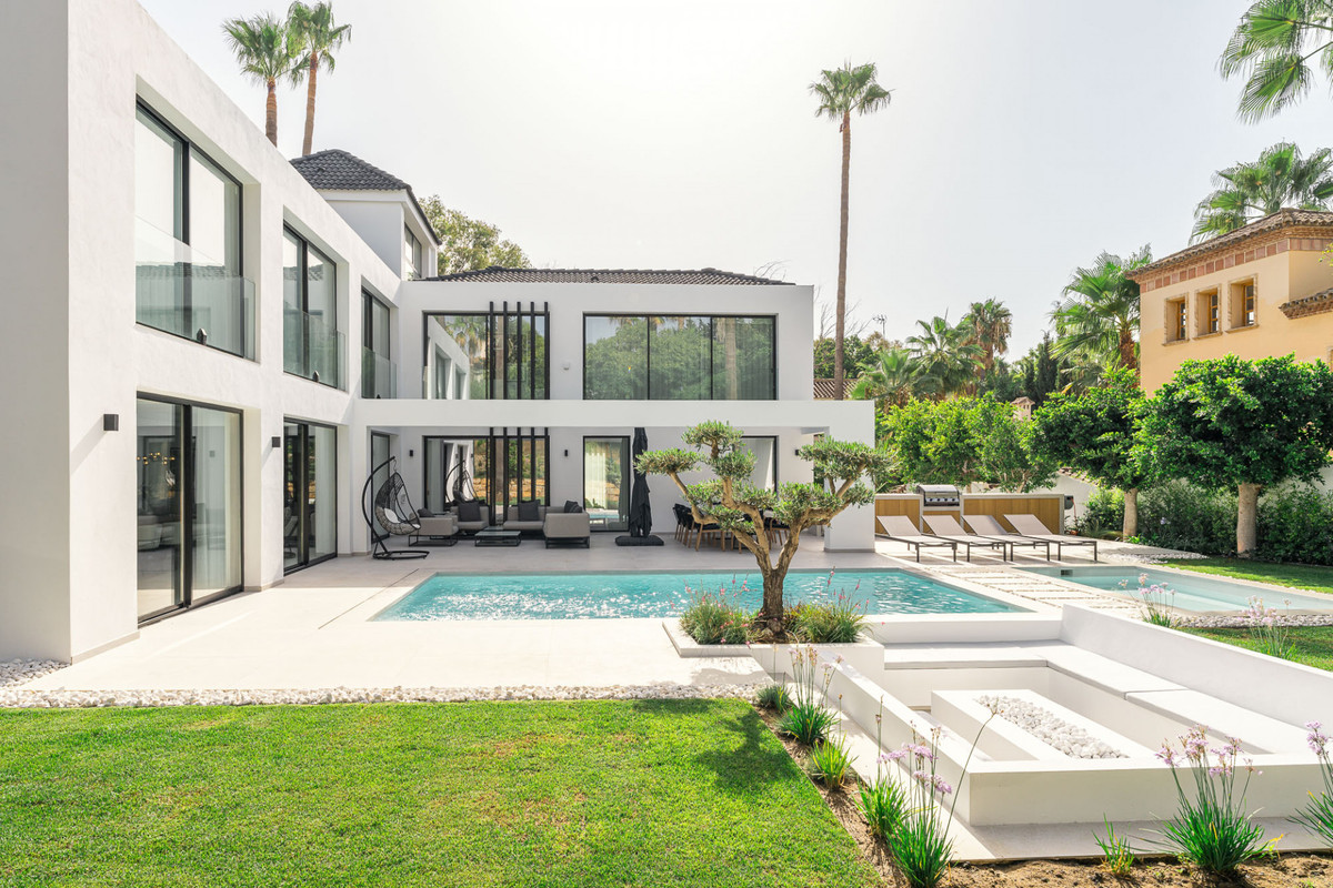 Huis te koop in Nueva Andalucía | 4 slaapkamers H5135674