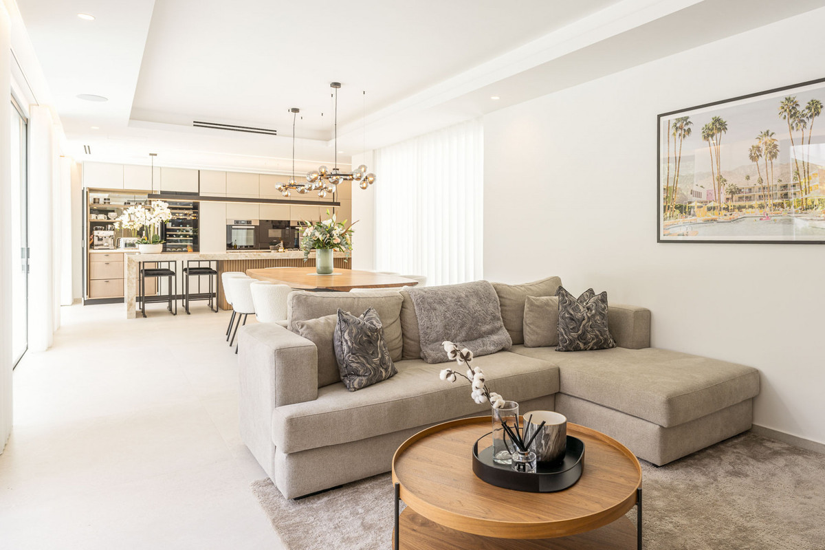 Huis te koop in Nueva Andalucía | 4 slaapkamers H5135674