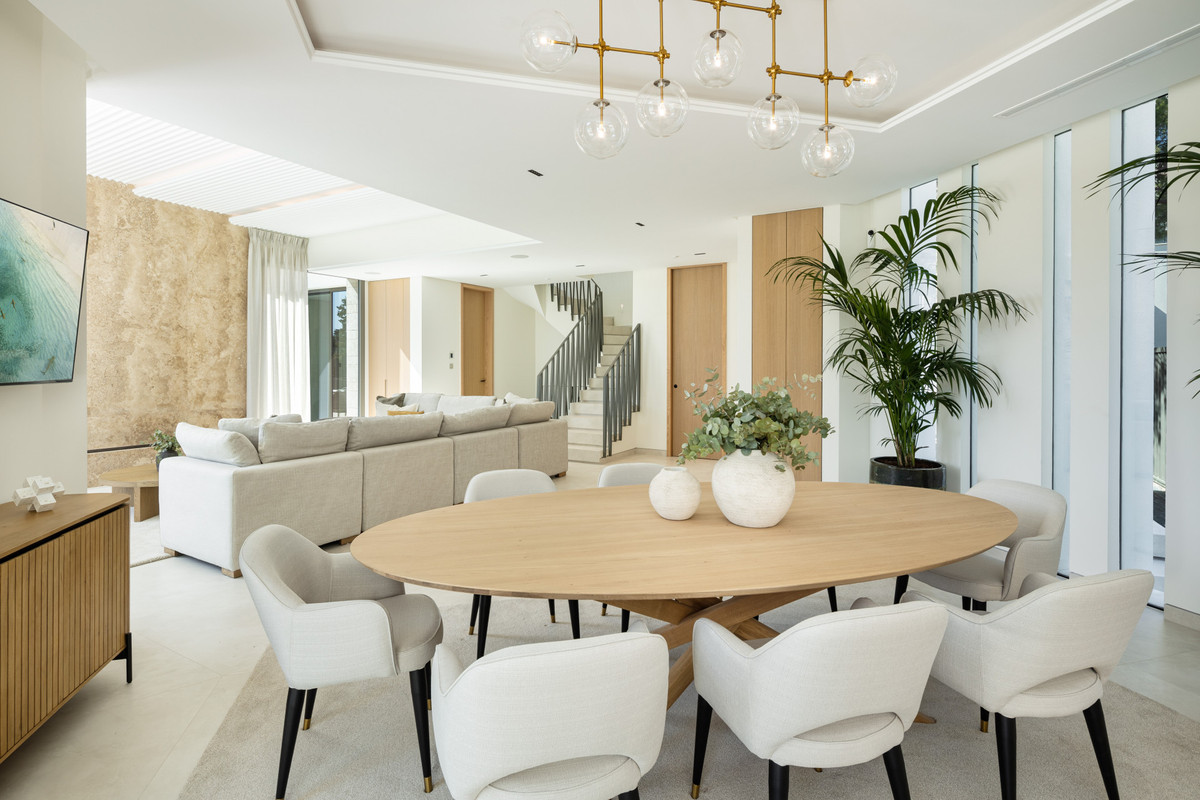 Huis te koop in Nueva Andalucía | 5 slaapkamers H5136022