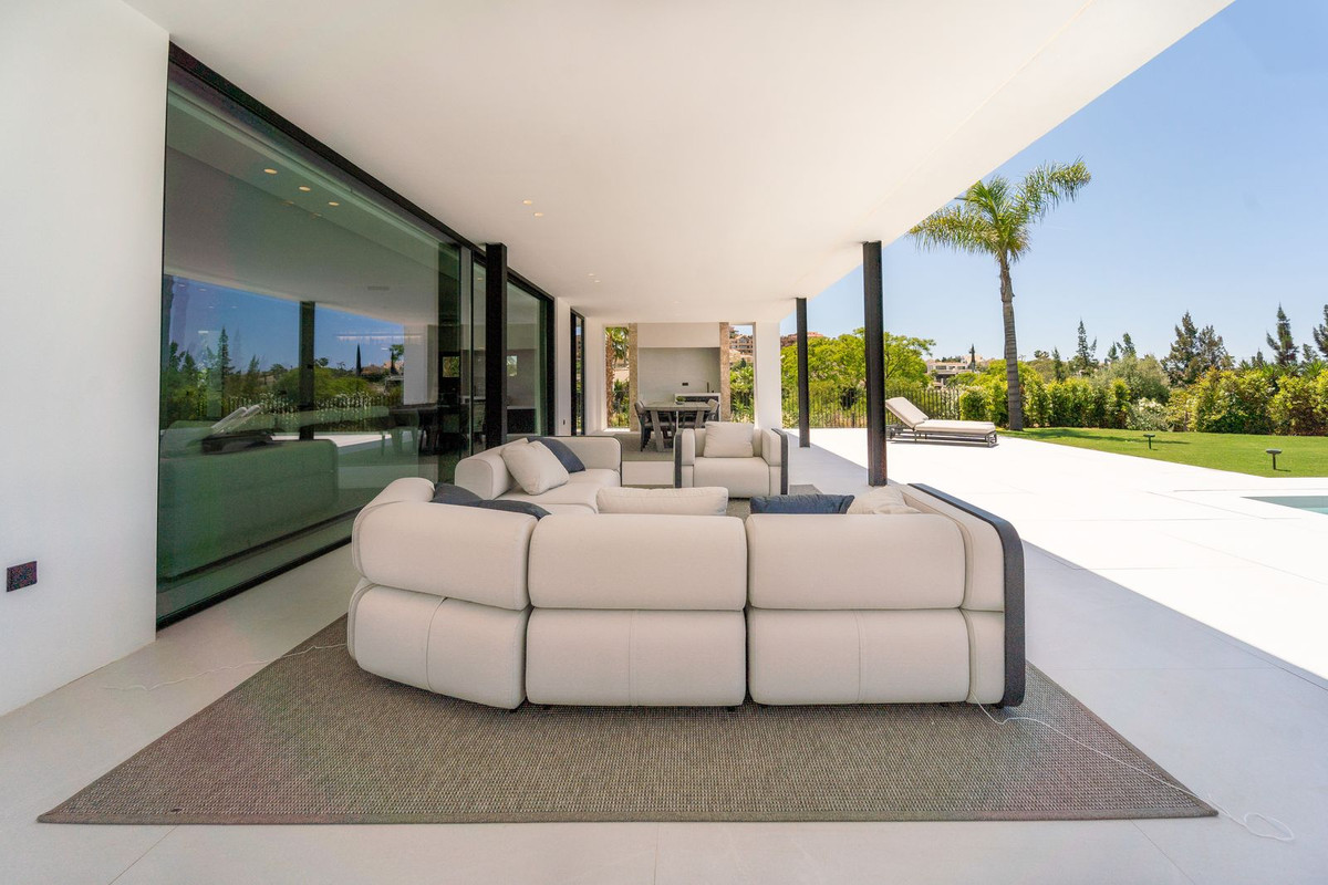 Huis te koop in Nueva Andalucía | 5 slaapkamers H5142208