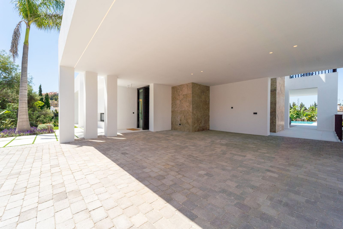 Huis te koop in Nueva Andalucía | 5 slaapkamers H5142208