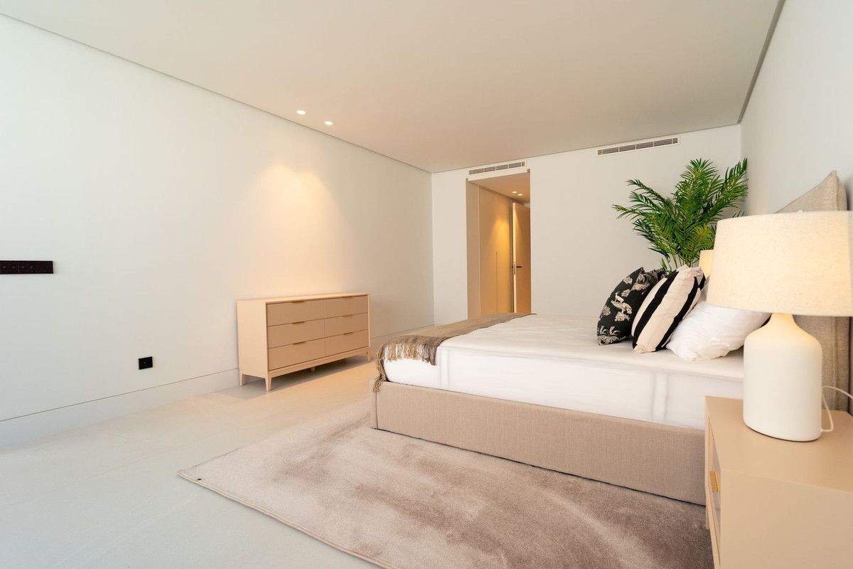 Huis te koop in Nueva Andalucía | 5 slaapkamers H5142208