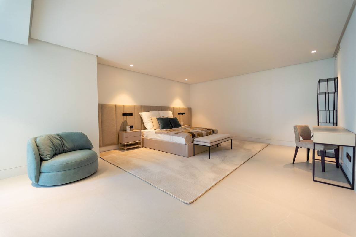 Huis te koop in Nueva Andalucía | 5 slaapkamers H5142208