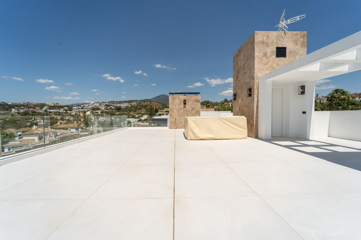 Huis te koop in Nueva Andalucía | 5 slaapkamers H5142208