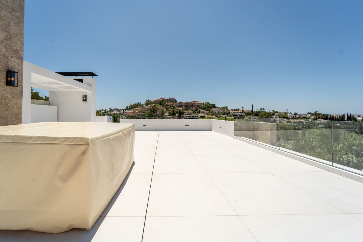 Huis te koop in Nueva Andalucía | 5 slaapkamers H5142208