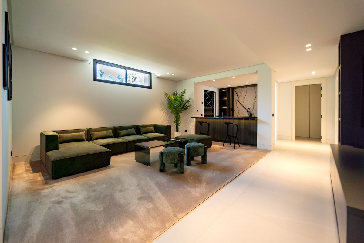 Huis te koop in Nueva Andalucía | 5 slaapkamers H5142208