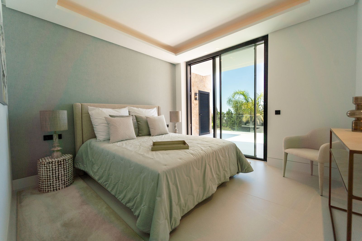 Huis te koop in Nueva Andalucía | 5 slaapkamers H5142208