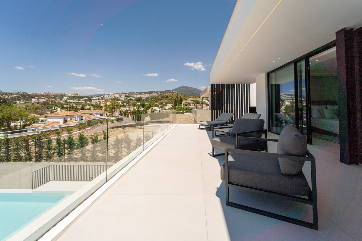 Huis te koop in Nueva Andalucía | 5 slaapkamers H5142208