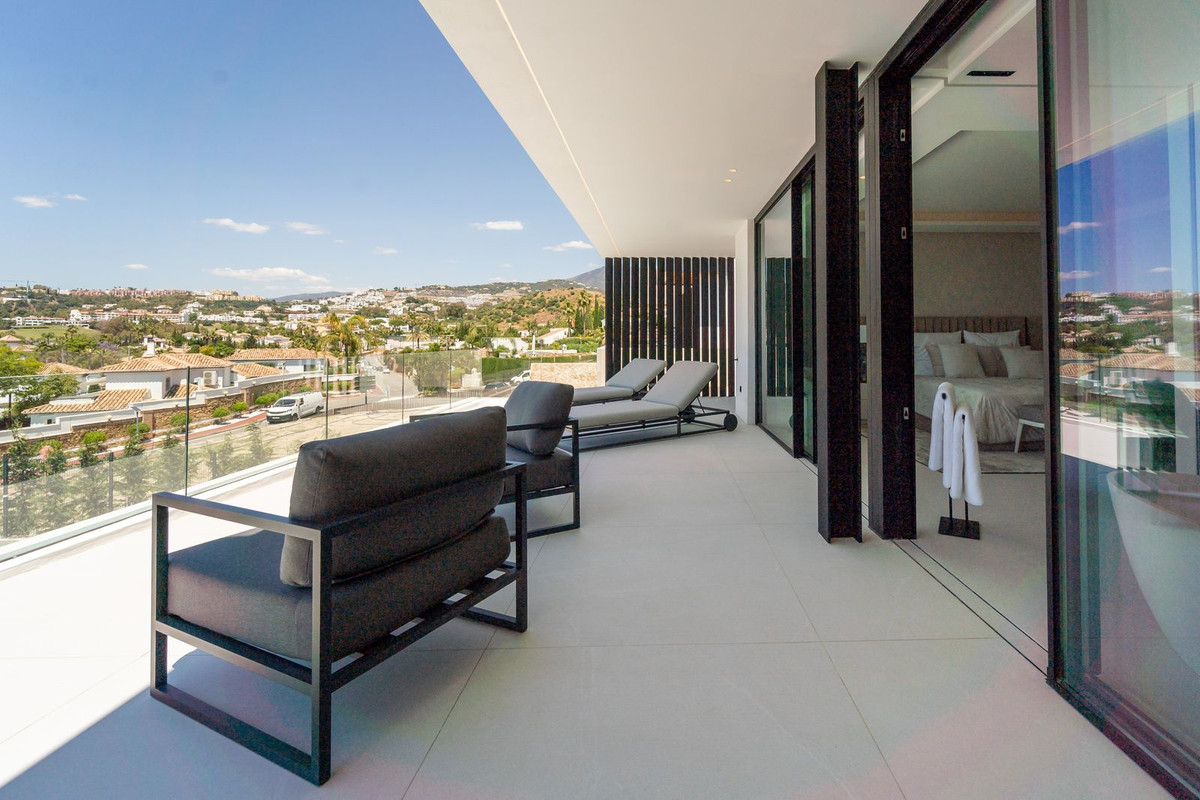 Huis te koop in Nueva Andalucía | 5 slaapkamers H5142208