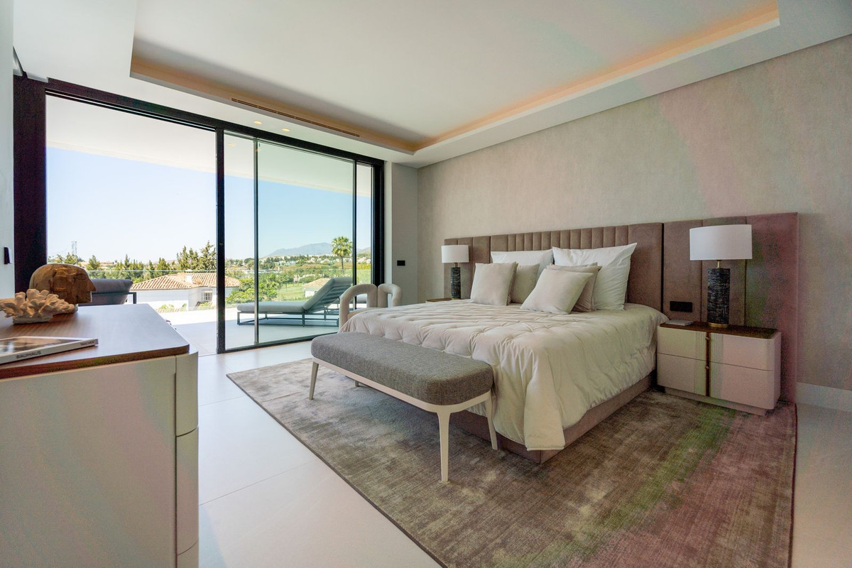 Huis te koop in Nueva Andalucía | 5 slaapkamers H5142208