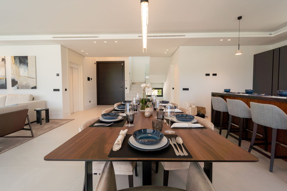 Huis te koop in Nueva Andalucía | 5 slaapkamers H5142208