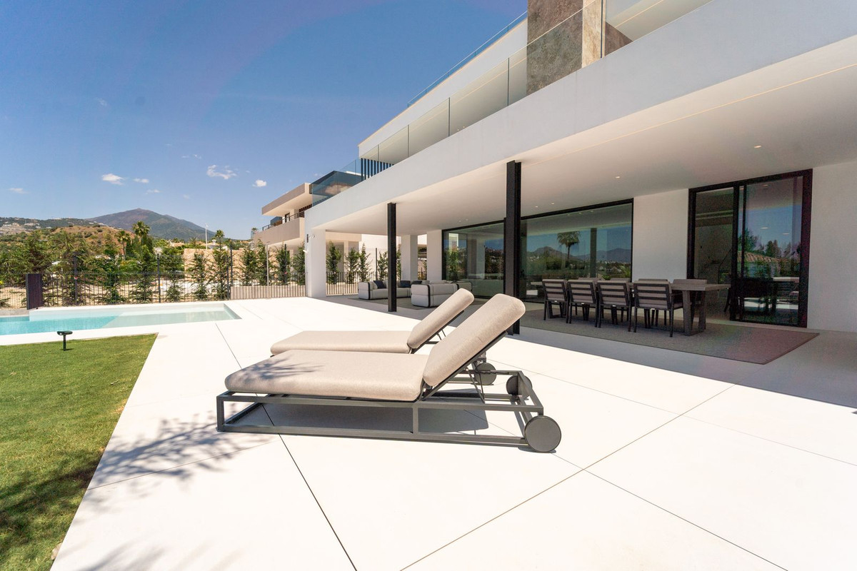 Huis te koop in Nueva Andalucía | 5 slaapkamers H5142208