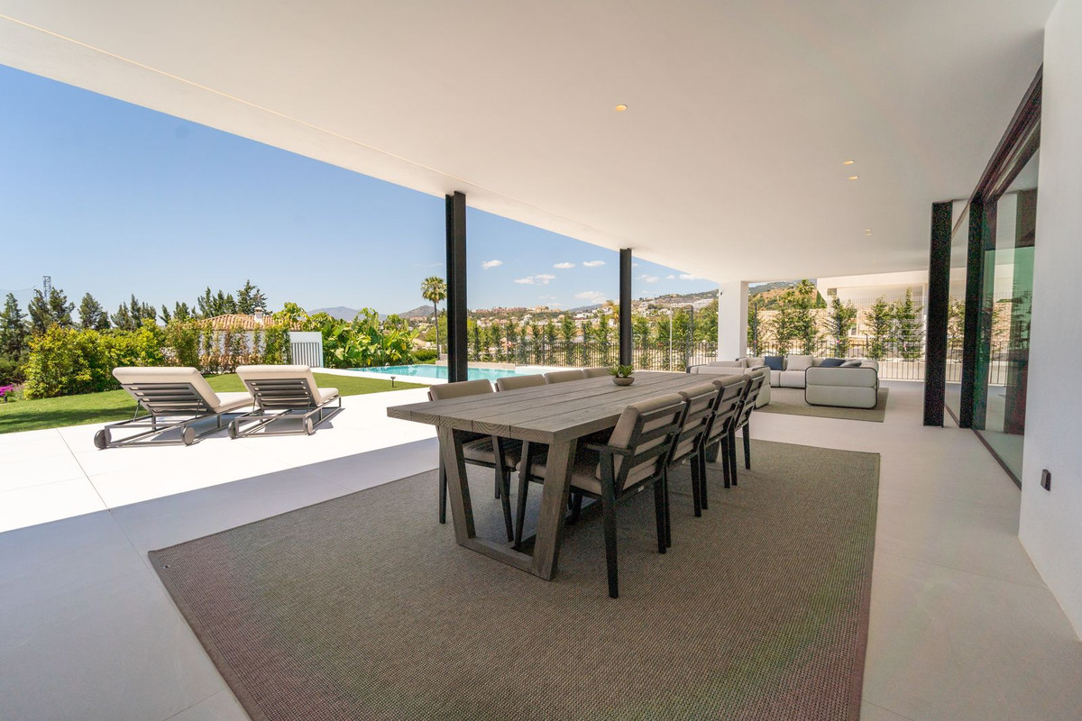 Huis te koop in Nueva Andalucía | 5 slaapkamers H5142208