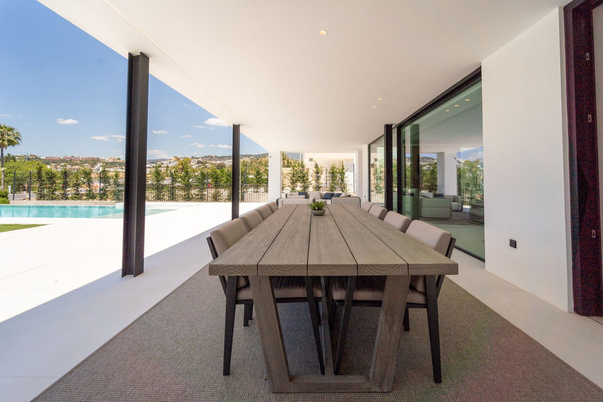 Huis te koop in Nueva Andalucía | 5 slaapkamers H5142208
